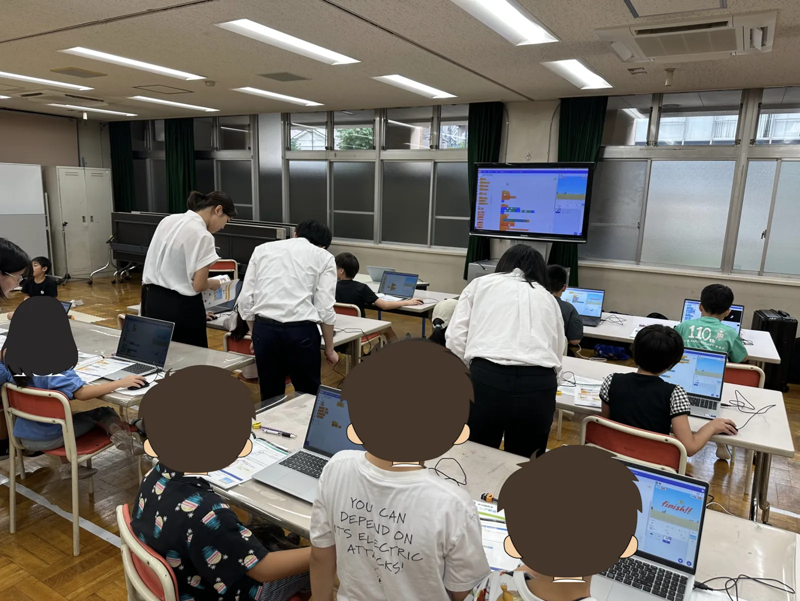 オリジナルゲーム制作中の様子