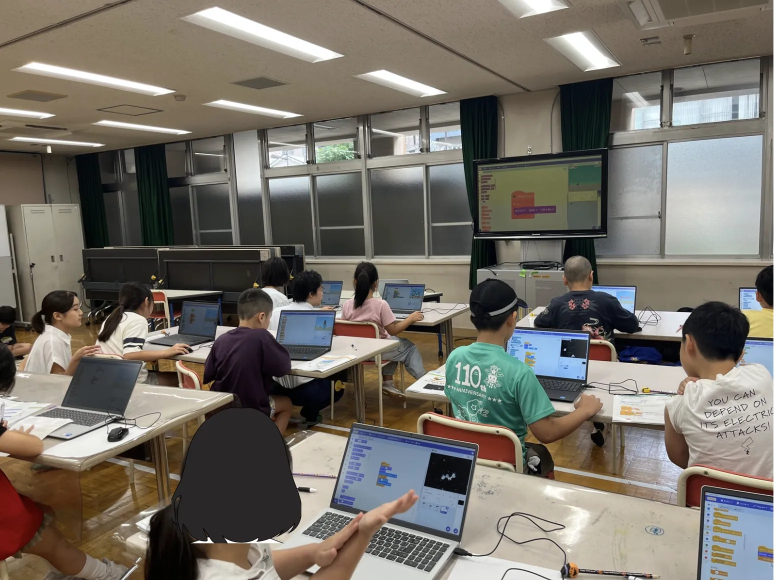 一人ひとりが自立してプログラミングをしてみる